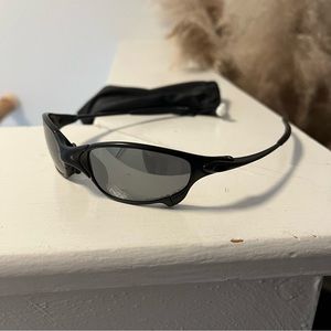 Oakley Juliet / Carbon / Polarized Black Iridium